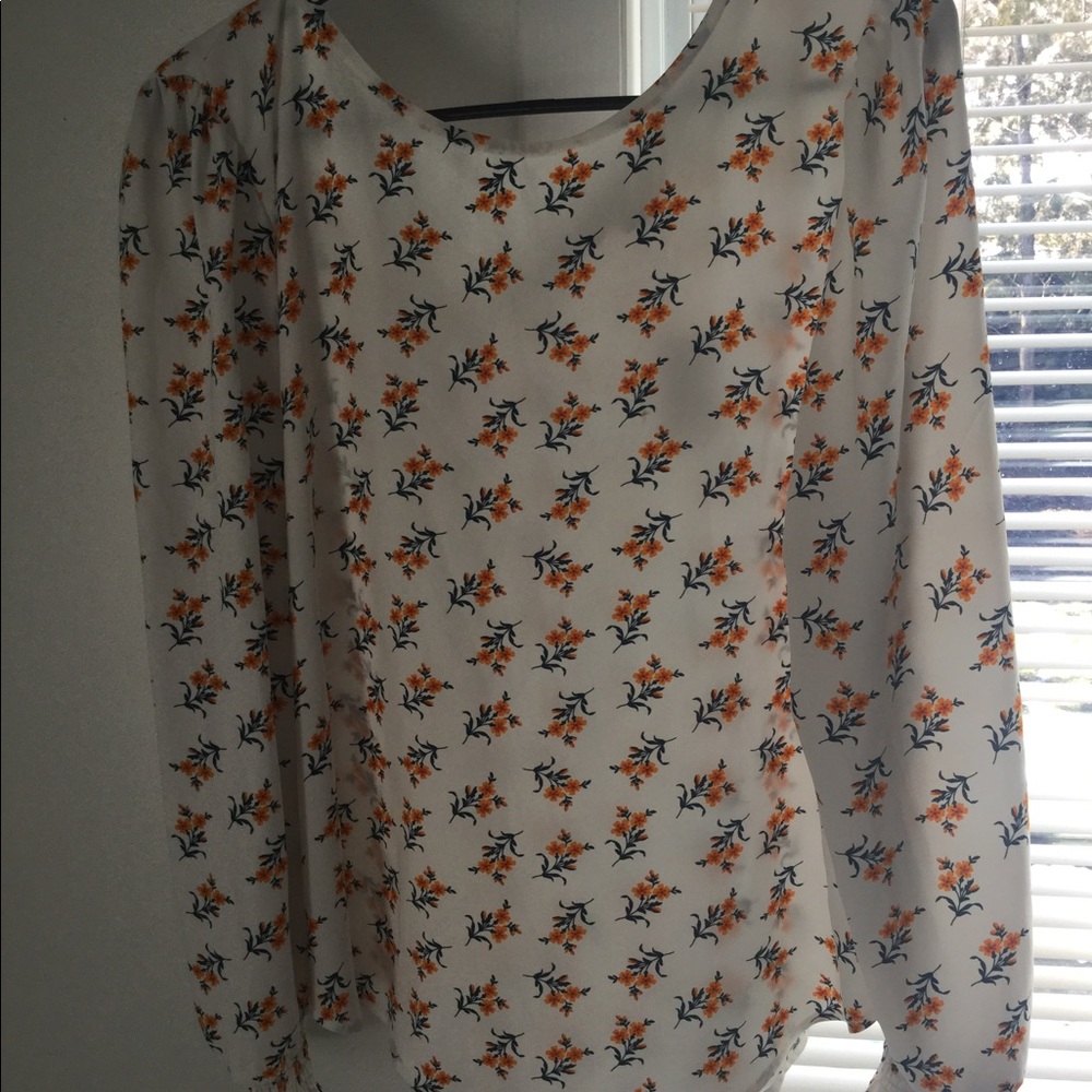 Beautiful Loft outlet blouse new never worn with tags